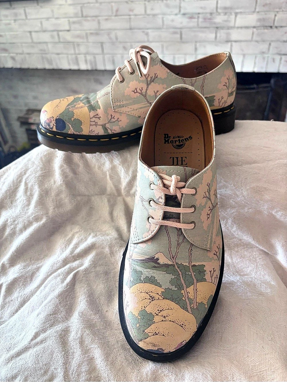 Dr. Martens 1461 The Met x Dr. Martens Katsushika Hokusai's "The Great Wave" Sz